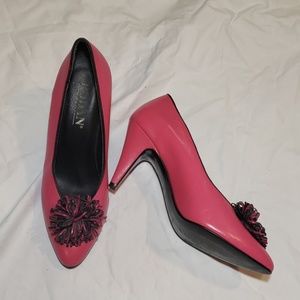 VTG RODAN hot pink kitten heels pompom detail 6